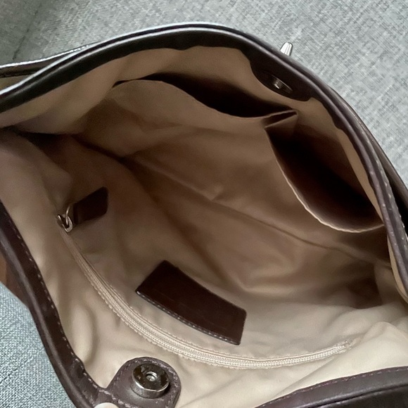 Coach Crossbody Purse - Picture 4 of 6